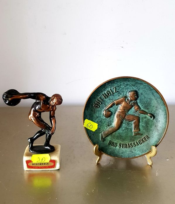 Farfurii decorative veche  din bronz