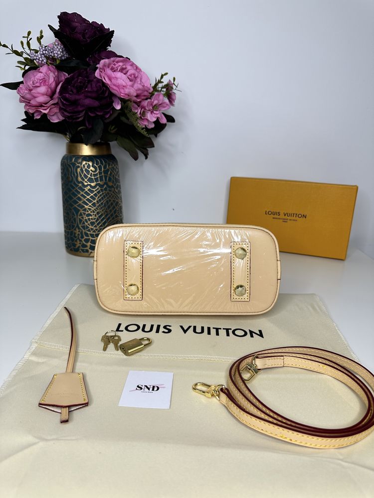 Geanta Louis Vuitton Alma BB piele canvas 100% cadou