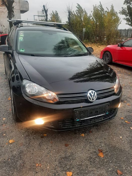 Golf 6 Automat  1.6 tdi  distribuție  nouă  anvelope  noi  vară  iarnă