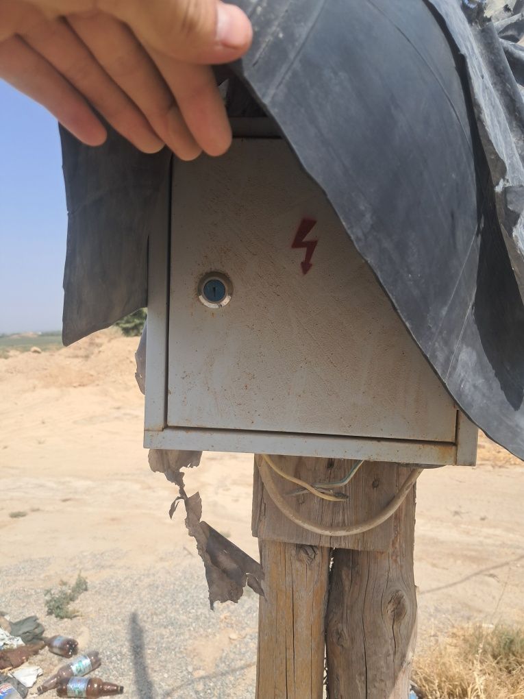 Shlakabulokni apart ishlab turibdi