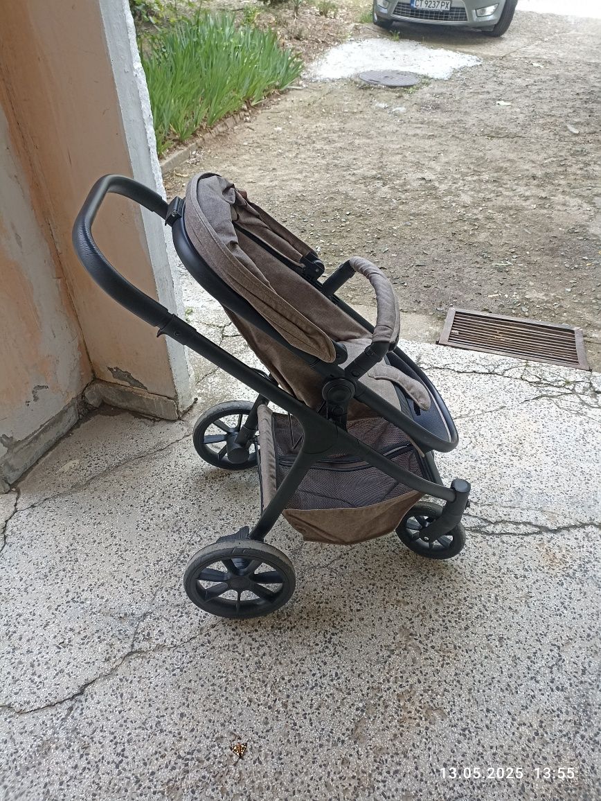 Бебешка количка Chipolino АВИА