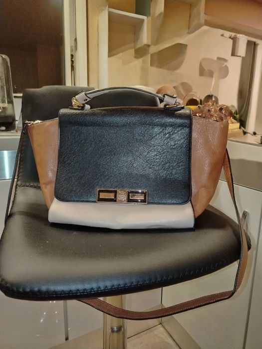 Чанта дамдка ежедневна кожена