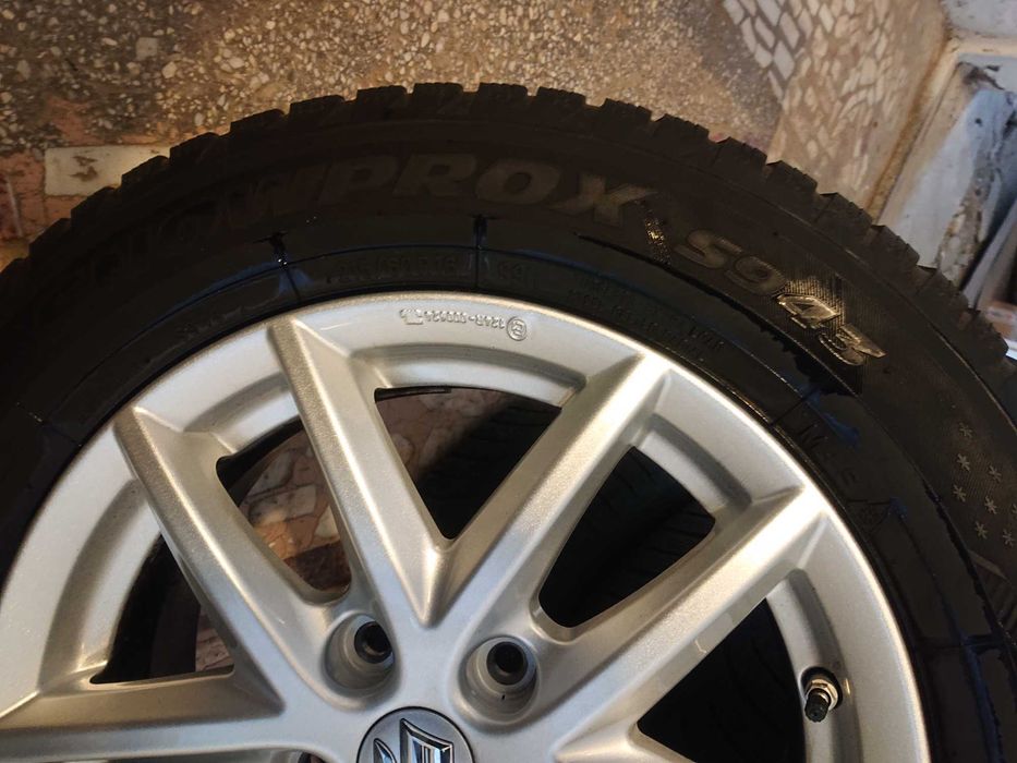 Jante 16" Suzuki SX4 SCross Vitara  215 60 16 anvelope iarna Toyo