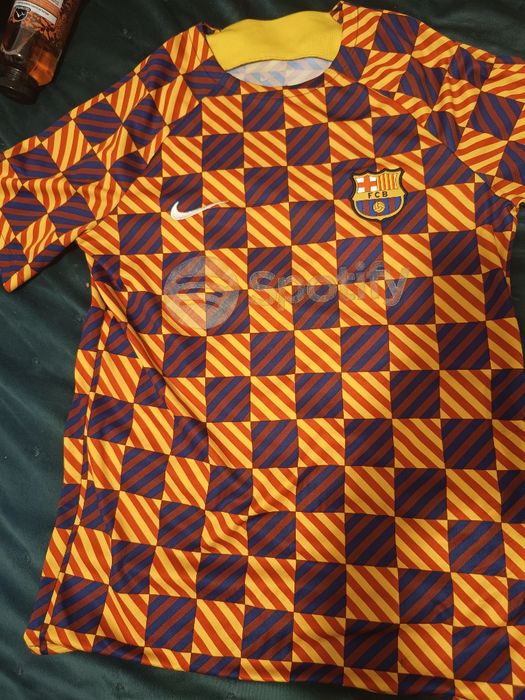Tricou fotbal Nike FCB   M original