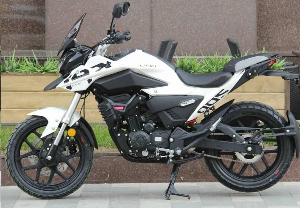 Мотоцикл LIFAN KPT200