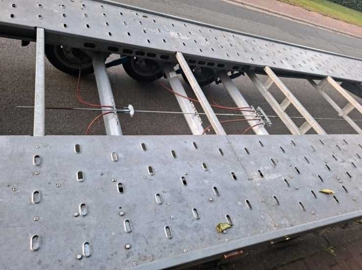 Remorca an 2024 Platforma auto 3 axe platou 8 m 2 masini max aut. 3.5t