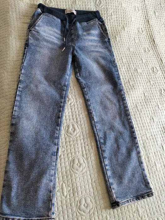 Джинсы на мальчика.