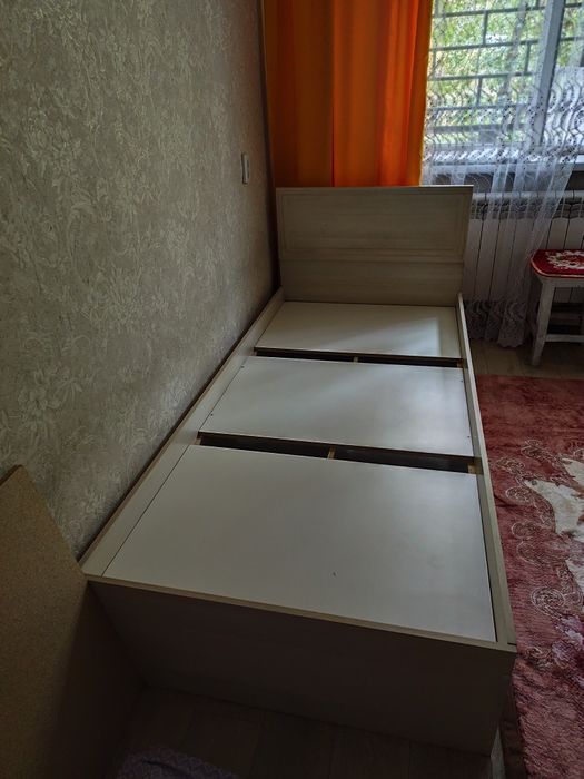Продам кровать в отличном состоянии.