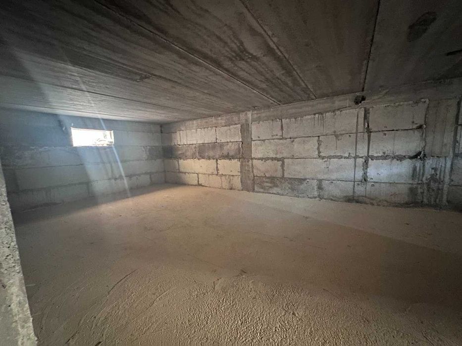 Hovli sotiladi— GULISTON-3