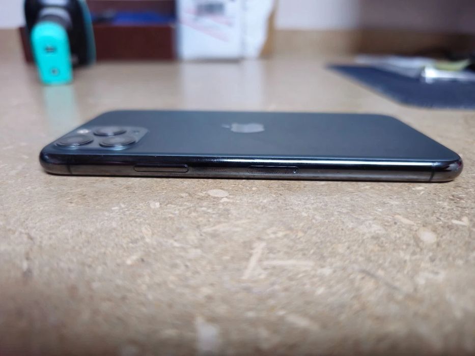 Iphone 11 pro с гарантией акб 80% 256 гб