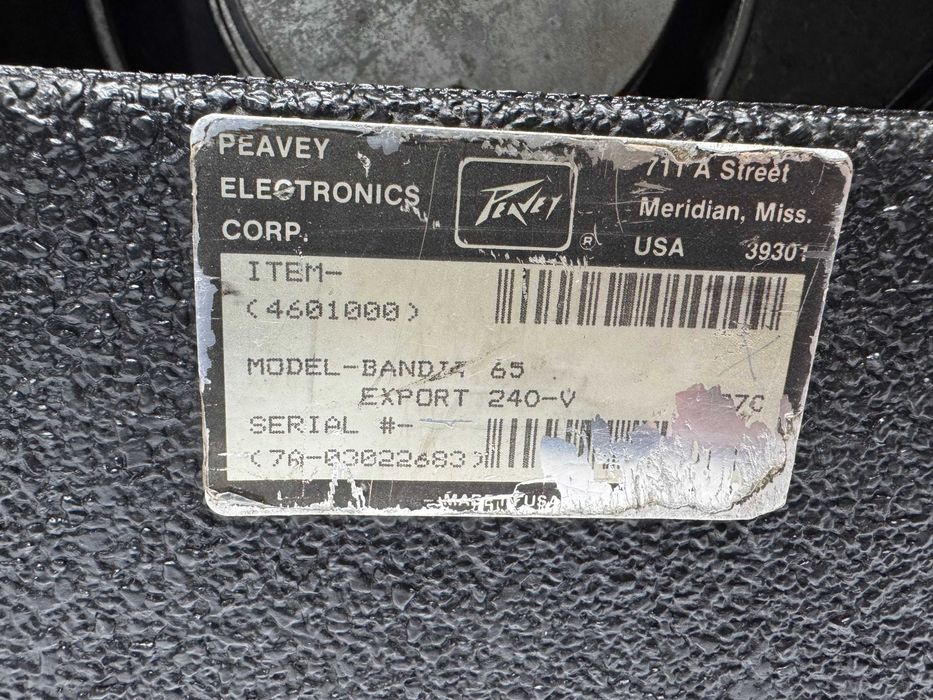 Кубе - Peavey Bandit 65