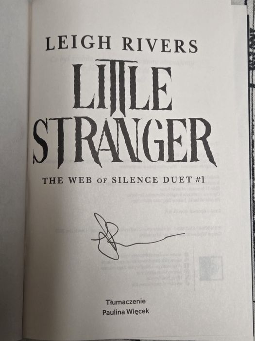 Cartea “Little Stranger” de Leigh Rivers