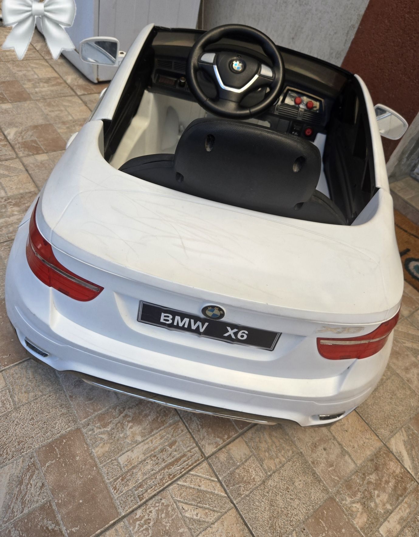 Детска акумулаторна кола BMW X6