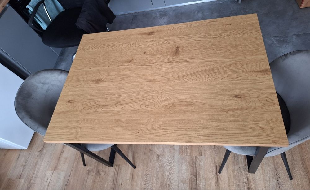 Комплект холна маса със столове