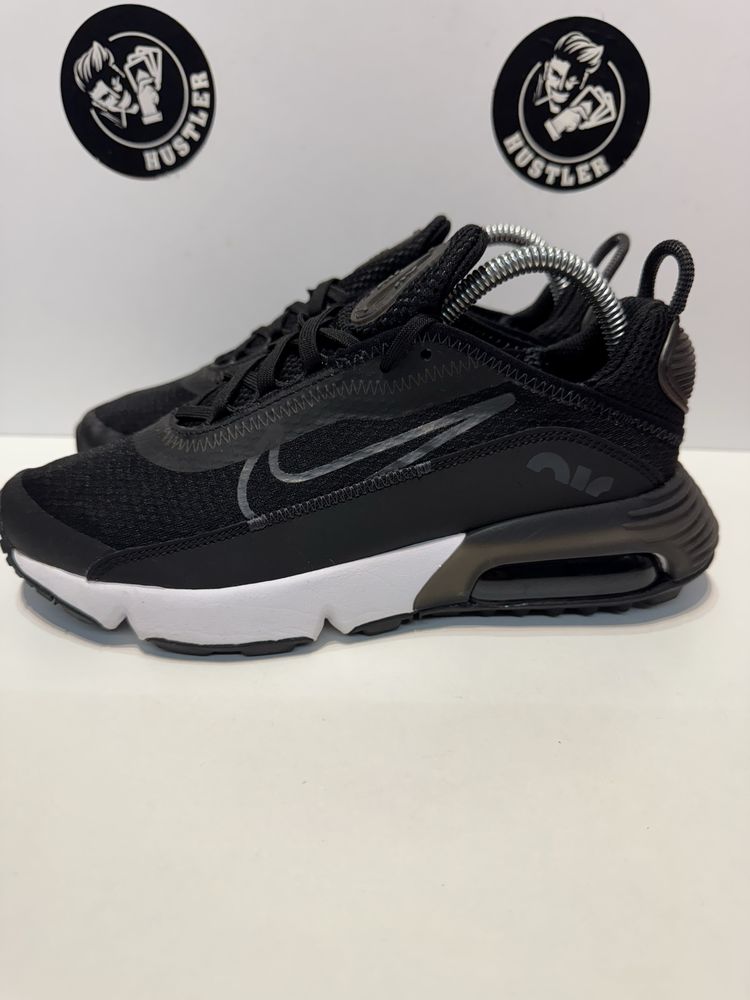Маратонки NIKE AIR MAX 2090.Номер 37.5