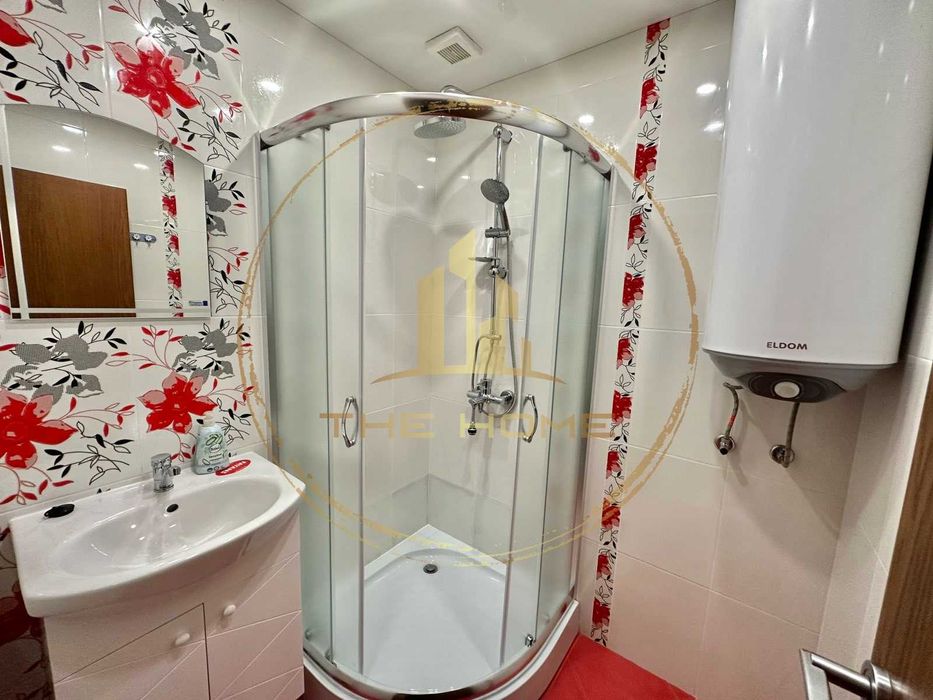 Дава се под наем Двустаен апартамент в Варна, Цветен квартал - 80 кв.м за 614 € - Снимка #7