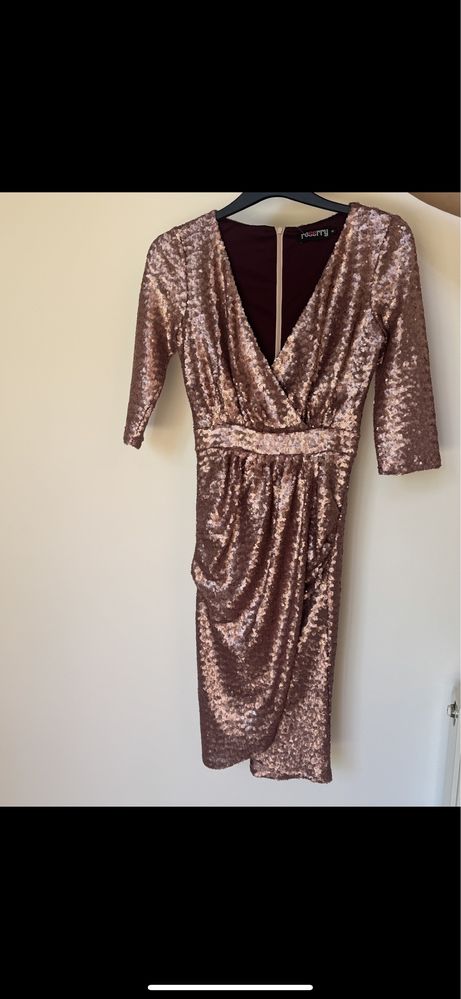 Rochie eleganta cu strasuri