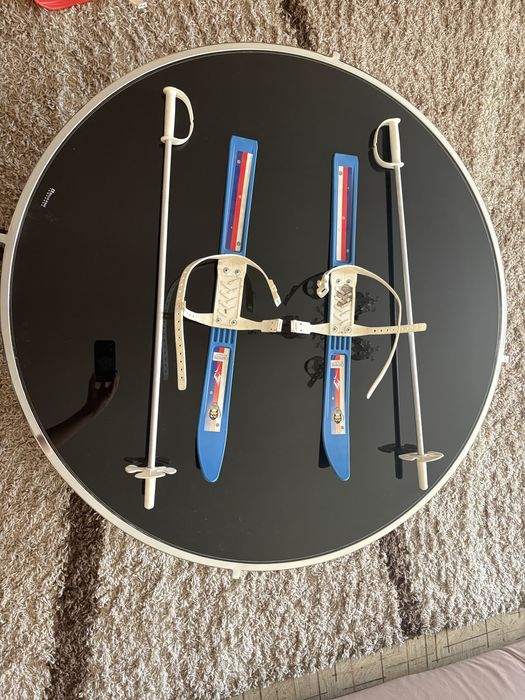 Продам лыжи детские