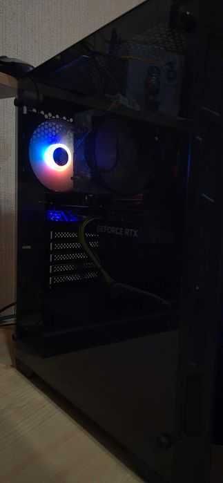 RTX 4060 + i5-12400 + 2 ТБ SSD + 8 ГБ DDR4 Идеальное состояние