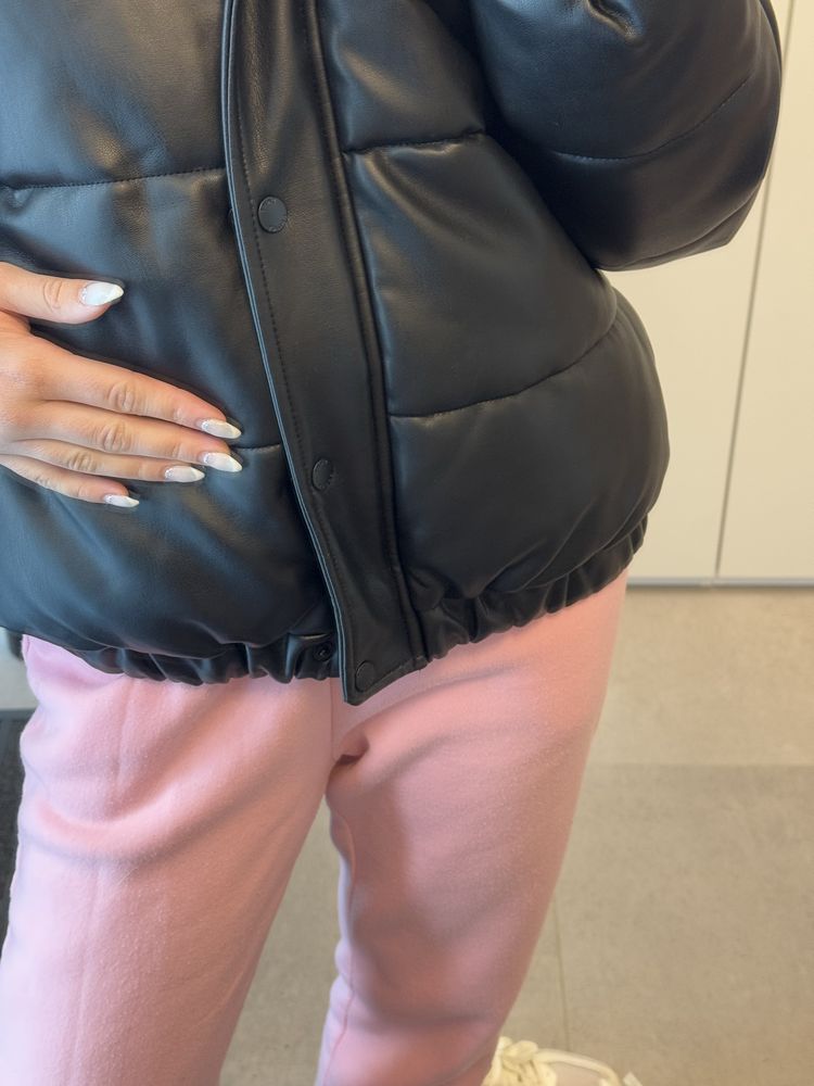 Зимно кожено яке DKNY