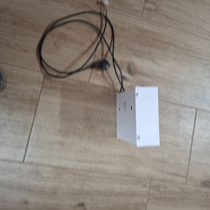 Продавам UPS (акумулатор за помпа)