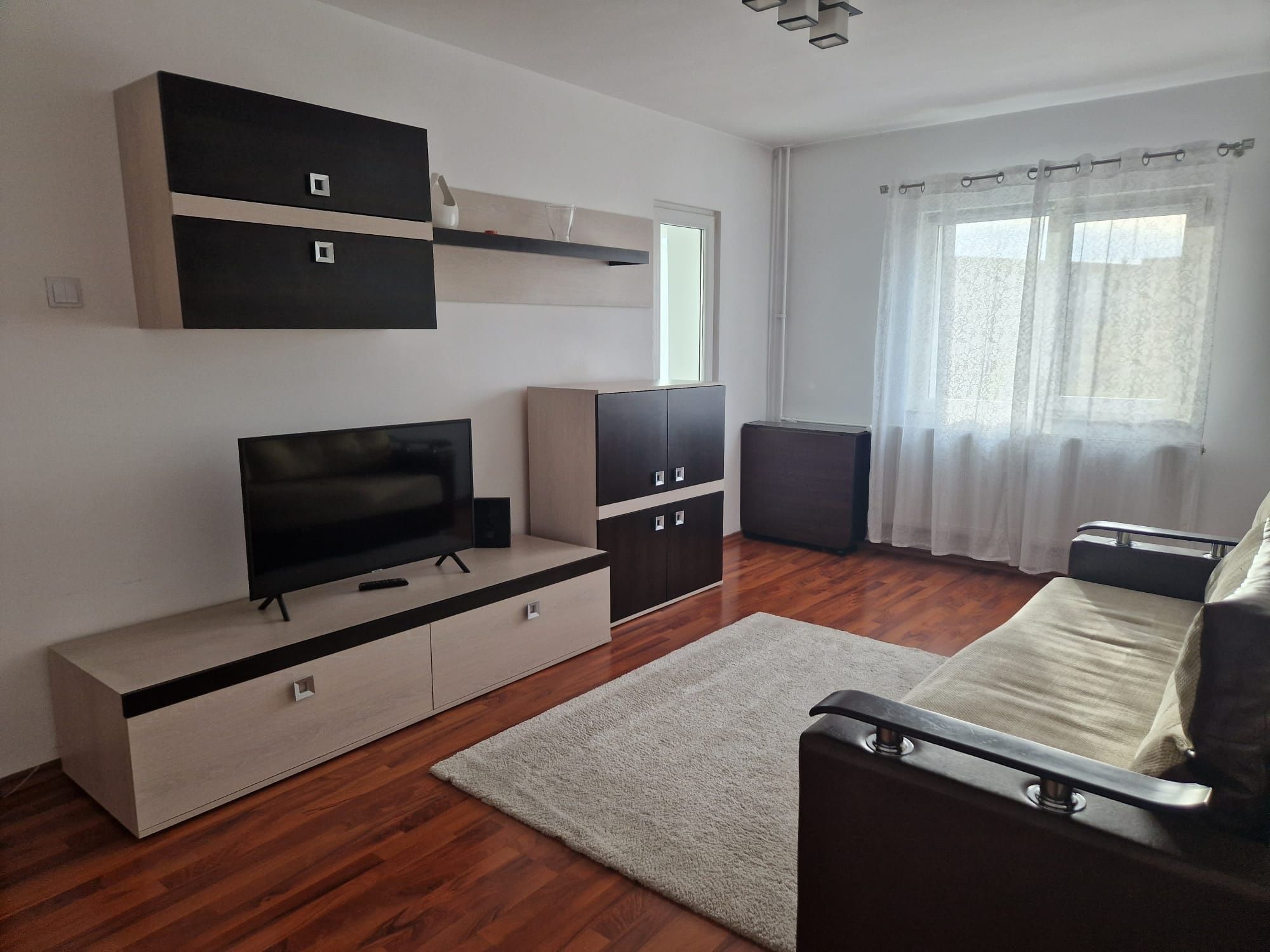 Vanzare apartament 2 camere