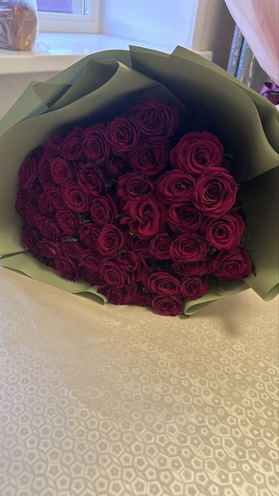 Продам букет роз и кустовых роз