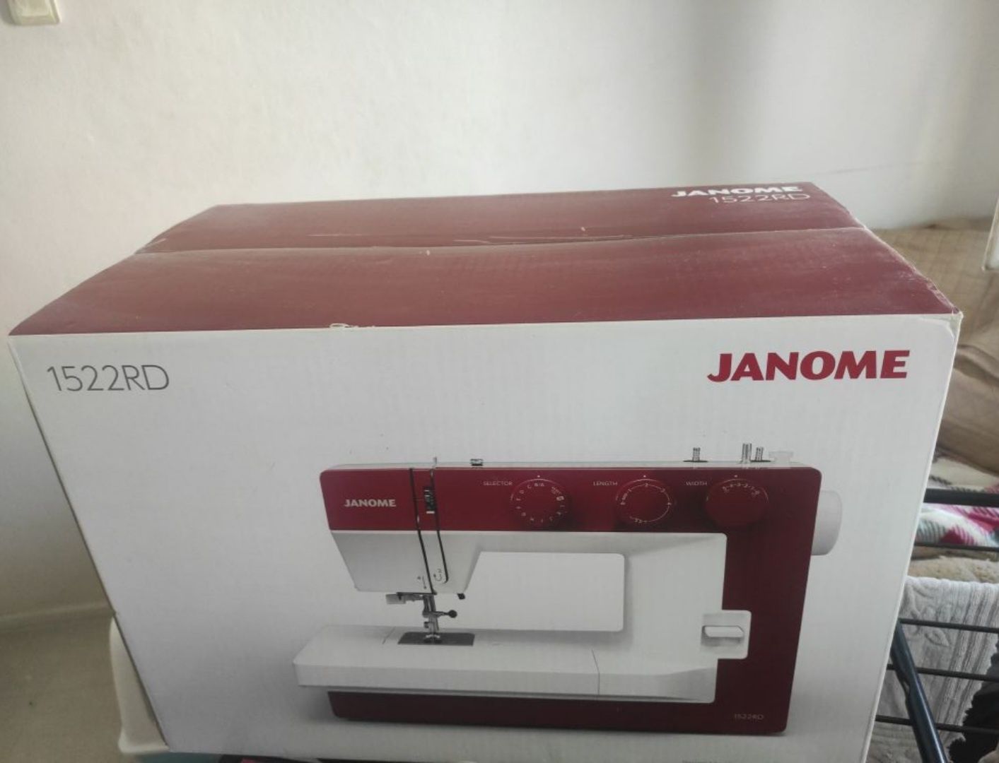 Janone 1522RD

JANOME