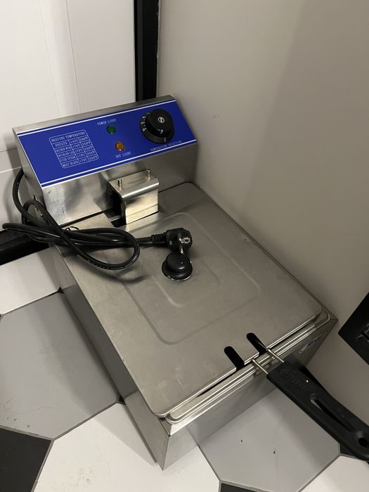 Фритюрница новая