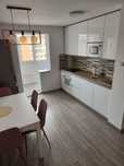 Inchiriez apartament renovat modern, intersecție Decebal cu Dacia