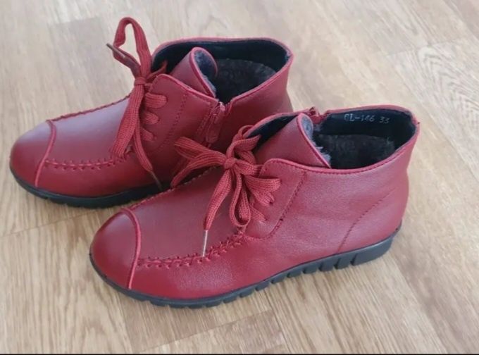 Продам зимние полусапожки для девочки