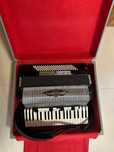 Acordeon Italian Iustini 120basi