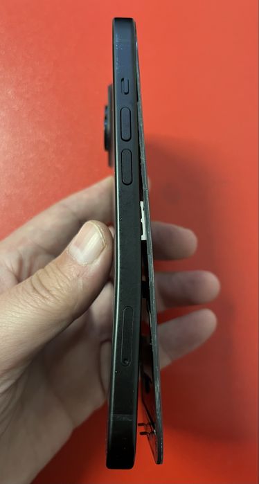 Iphone 15 pentru piese  display original
