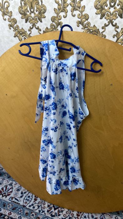 Платье голубое с цветочками