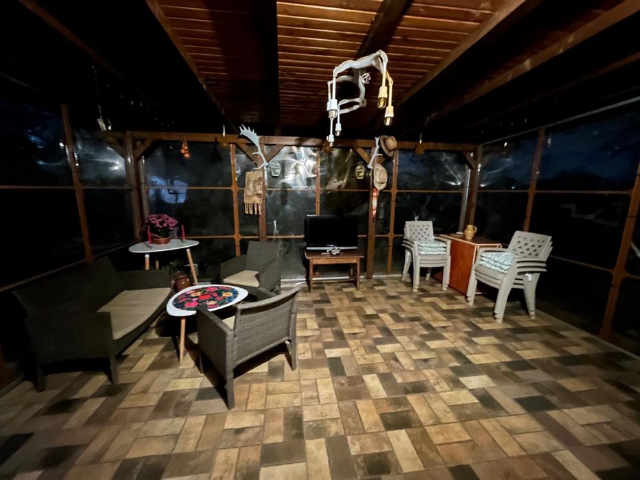 Inchiriez casa in regim hotelier