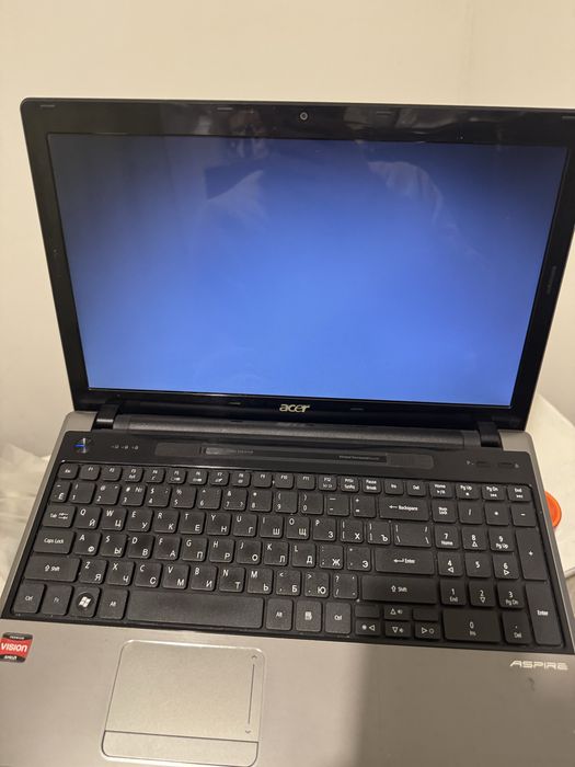 Ноутбук acer в рабочем состоянии