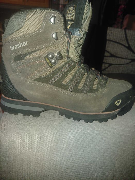 Планински обувки