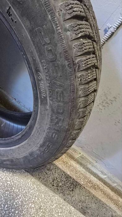 Nokia зимни гуми 205/60 R16