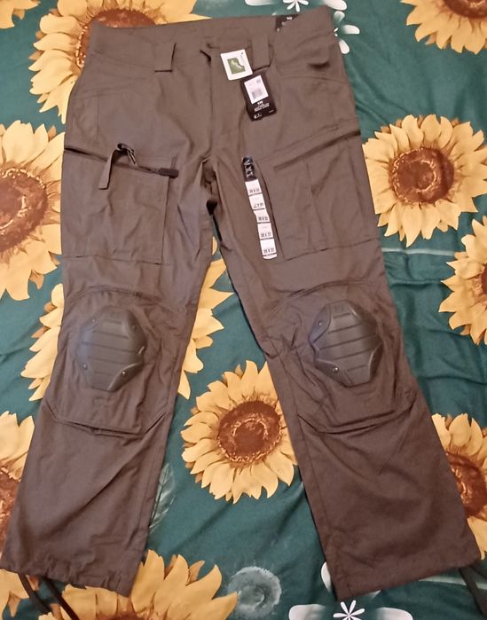 Pantaloni tactici originali  5.11  produs nou cu eticheta!
