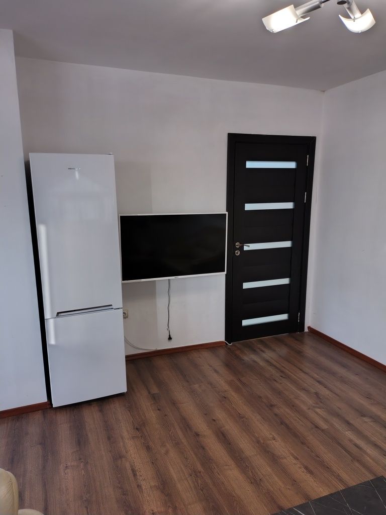 Дава се под наем Двустаен апартамент в Видин, Гео Милев - 65 кв.м за 290.7 € - Снимка #3