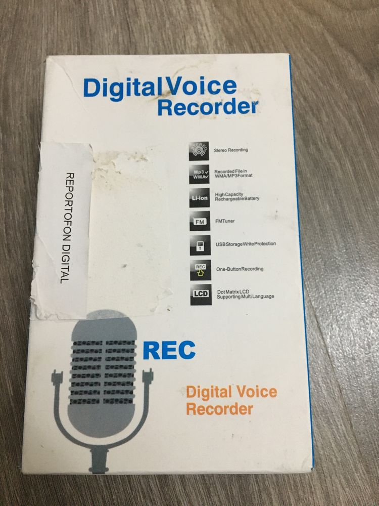 Digital voice recorder model ZD46-16GB