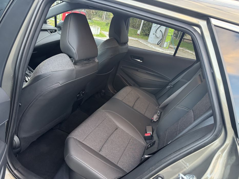 Toyota Corolla hybrid TVA deductibil