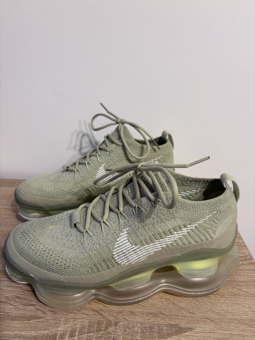 Vând adidași Nike Air Max Scorpion