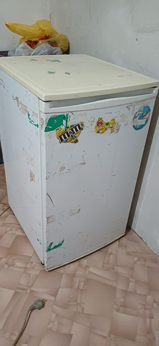Холодильник  небольшой