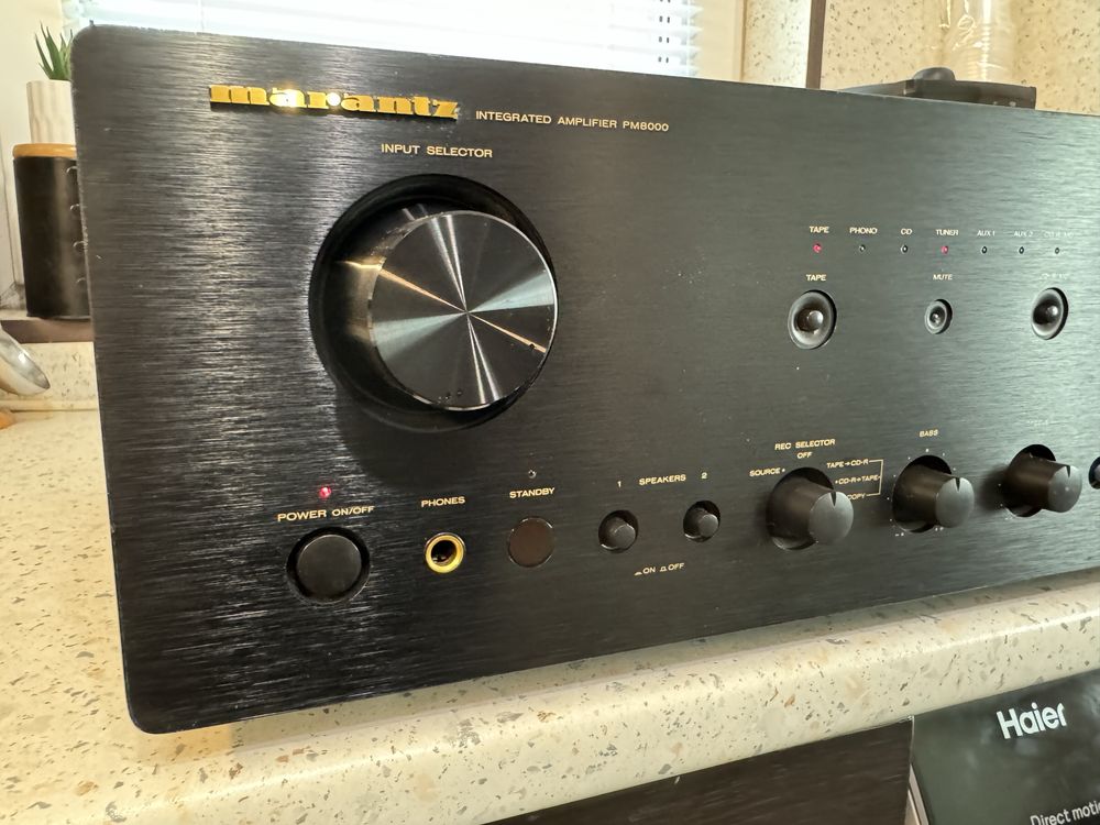 Marantz PM-8000 Качествен стерео усилвател