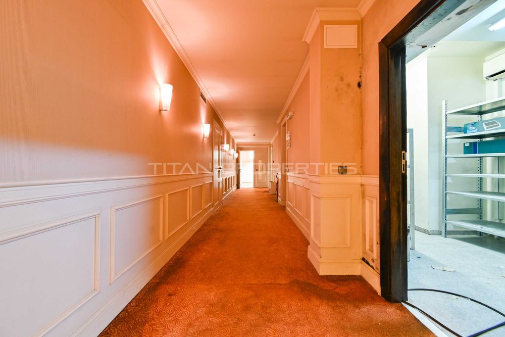 Продава се Офис в София, Център - 1255 кв.м за 2789 €/кв.м - Снимка #12