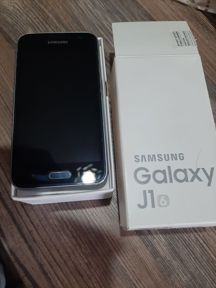 Samsung j1 sotiladi