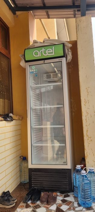 Витрина сув ун холоделник сотилади