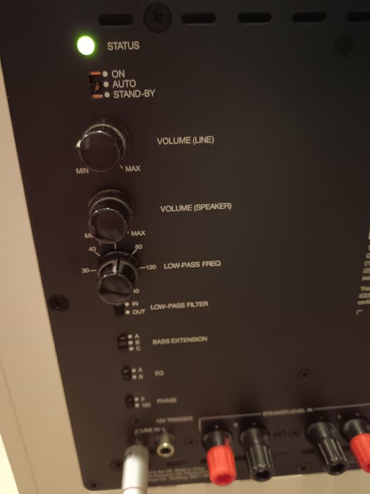 Subwoofer activ 200w Rms Bowers & Wilkins ASW610