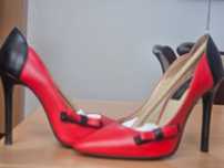 Vând pantofi piele